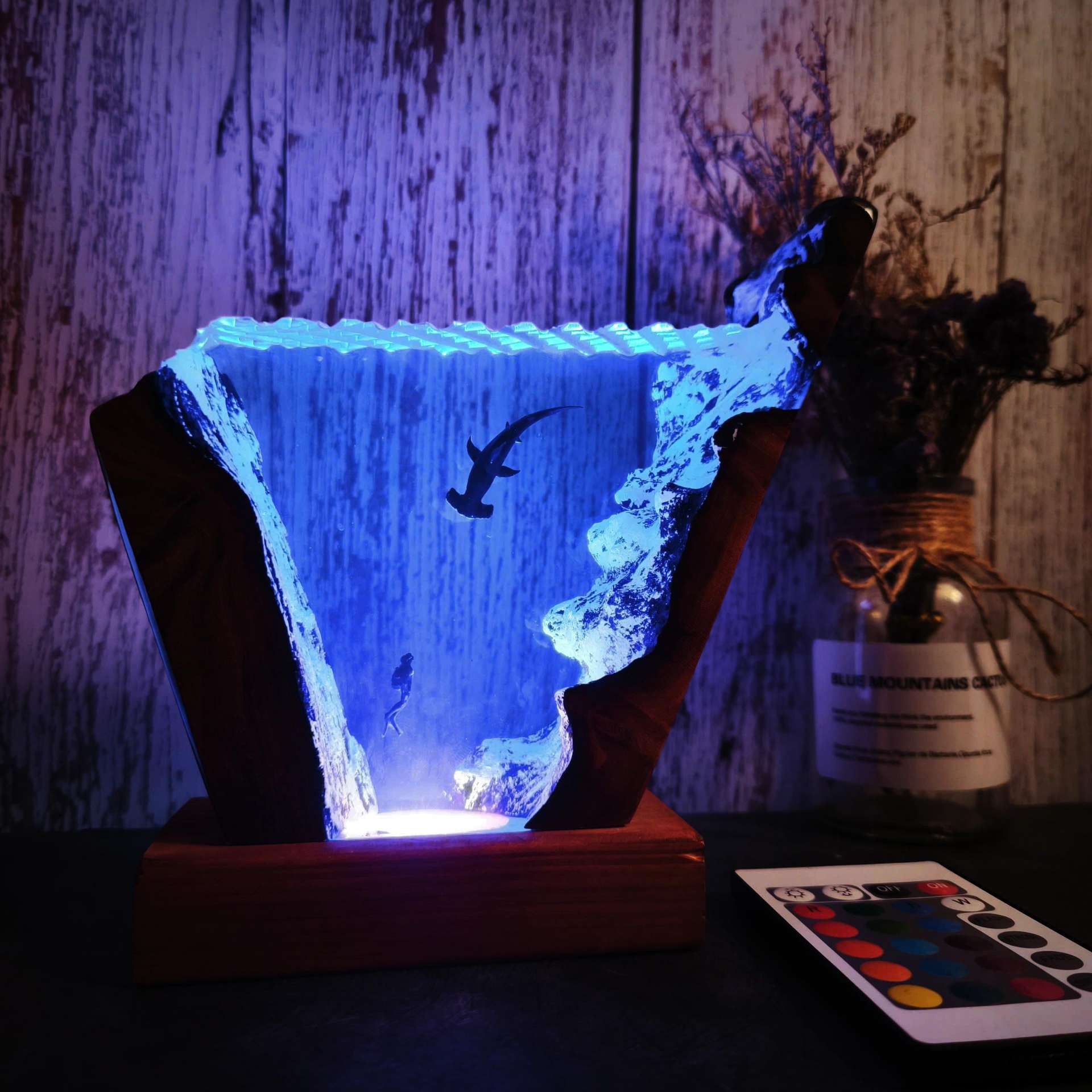 ของตกแต่งเรซินไม้รูปฉลามหัวค้อ - Resin Art Ocean บทวิจารณ์และราคา
