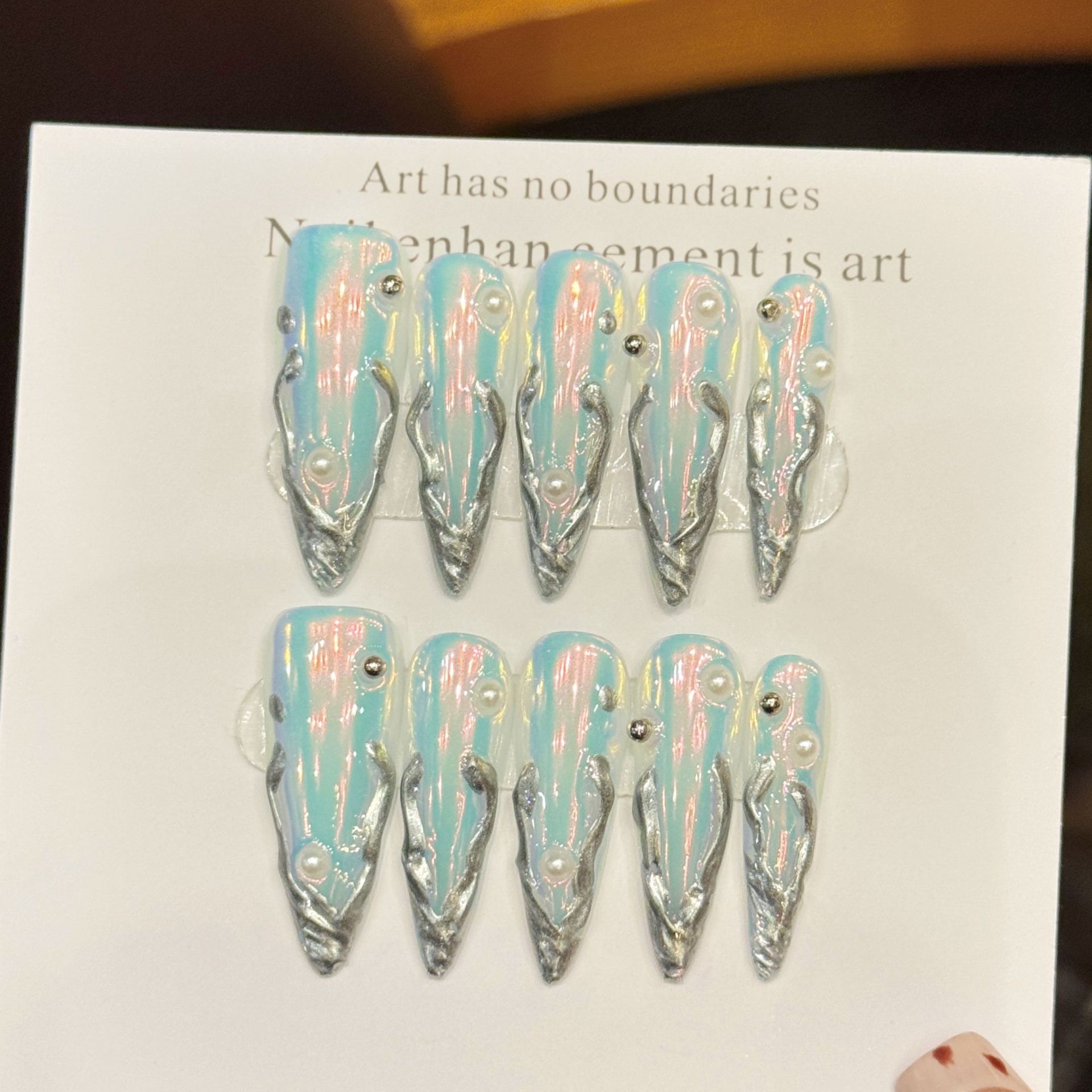เล็บปลอมทรงสติลเลตโต้สีเงินออโ - Resin Art Resin บทวิจารณ์และราคา