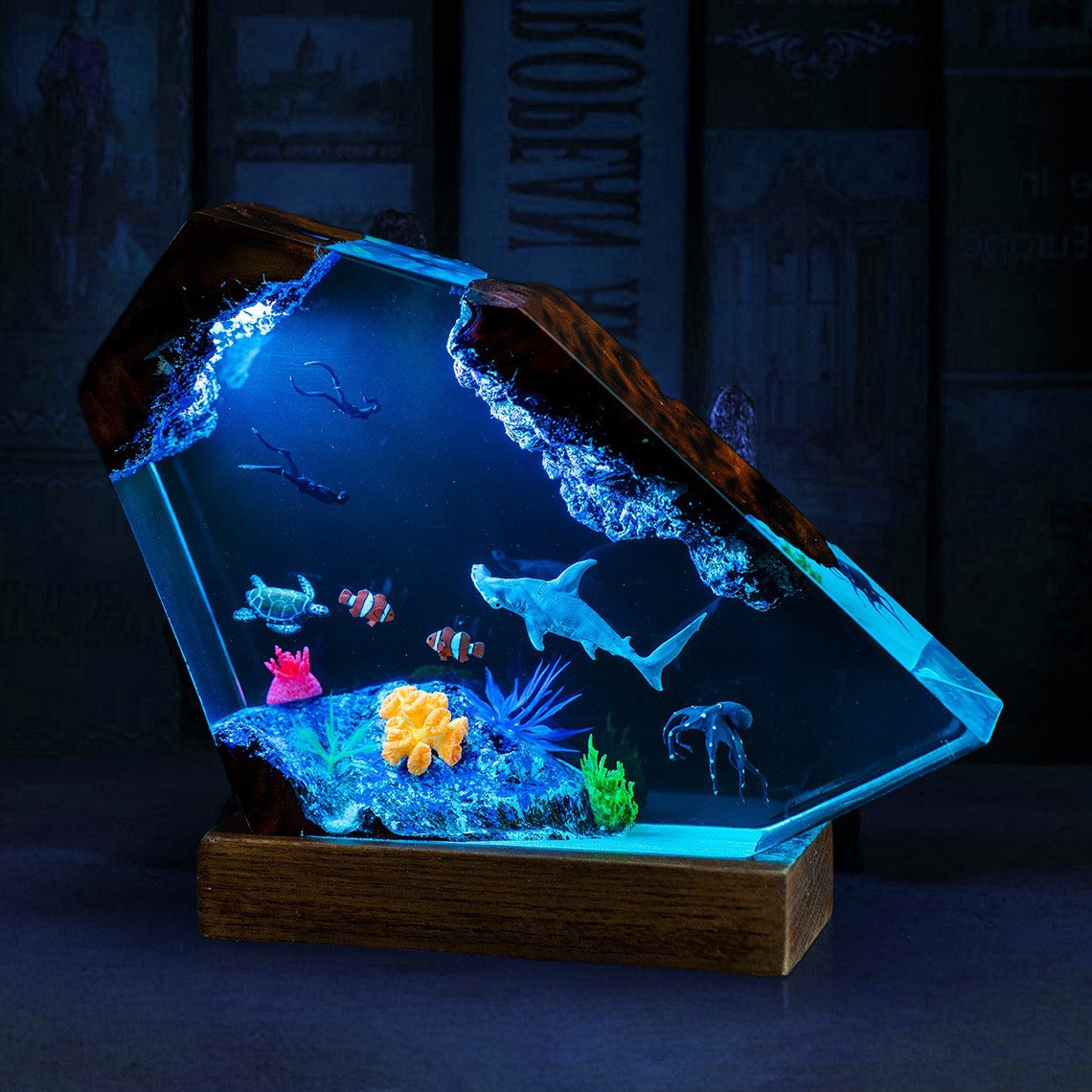 โคมไฟไม้เรซิ่นรูปนักดำน้ำกับวา - Resin Art Ocean บทวิจารณ์และราคา